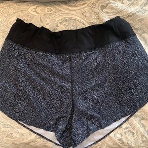 Athleta short
